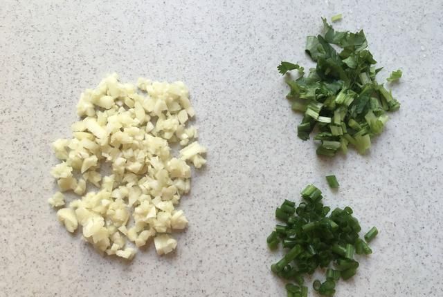 美味|九月女儿就馋这懒人早餐,十分钟就上桌,美味多汁,太香了