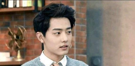  央视|肖战将登央视中秋晚会，新剧也将在央视播出，肖战能否顺利翻身？