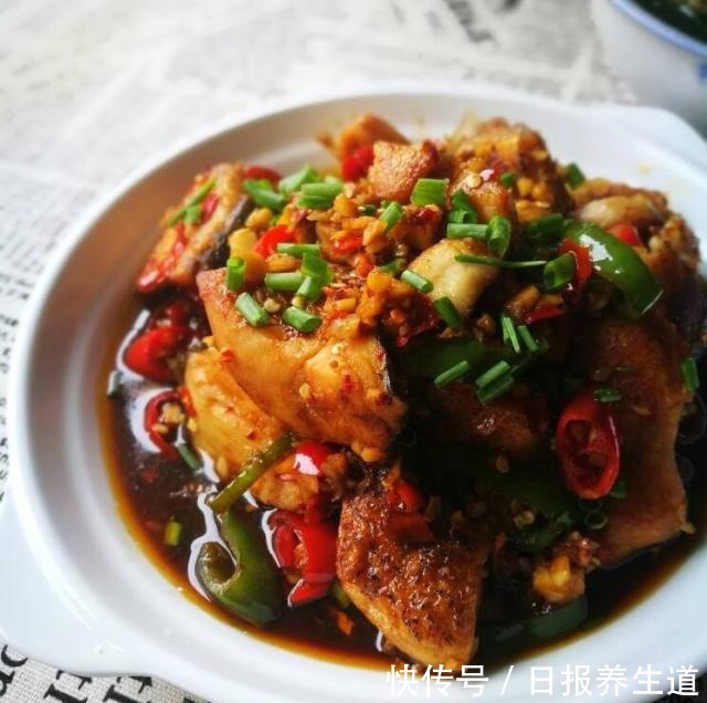 香酥|香酥鱼块,营养丰富,外酥里嫩,色泽金黄,看着让你食欲大开!