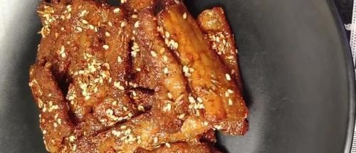  蘑菇|香酥五花肉，鲜贝蘑菇，水炖土豆萝卜，辣烧头尾的做法