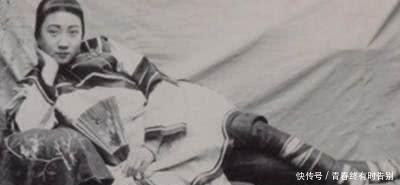 抽鸦片|清朝罕见老照片小脚女人媚态十足,清朝士兵个个威武霸气!