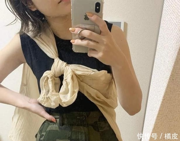 早秋|为什么日本女人都喜欢穿“透视衬衫”?夏末早秋的时髦,全靠它撑