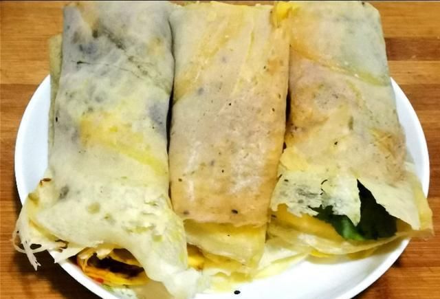火腿肠|家庭版杂粮煎饼的好吃做法，酥脆可口，比外面买的还好吃。
