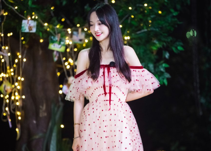  出席|《奇妙小森林》收官，嘉宾盛装出席，我却被谭松韵郑爽给美到了