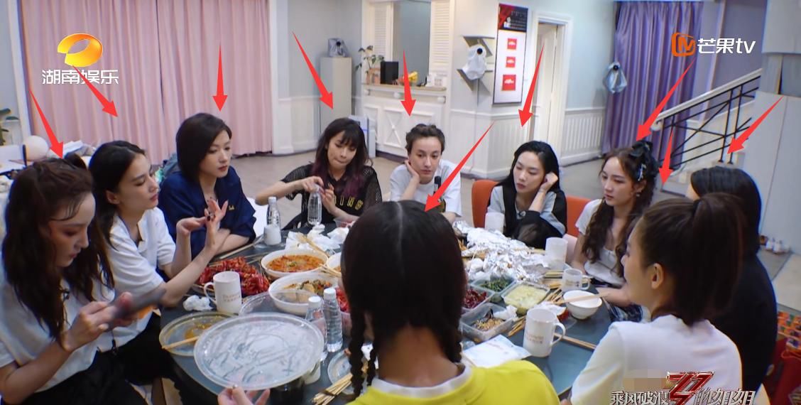 淘汰|继沈梦辰后,孟佳淘汰再迎送行“盛况”,张含韵失约不够厚道?