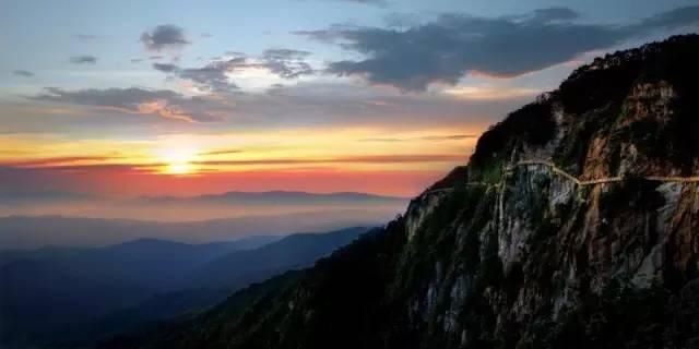  角落|一起去爬山吗？正经的那种，江西这些登高望远“隐秘的角落”，你去过几个？