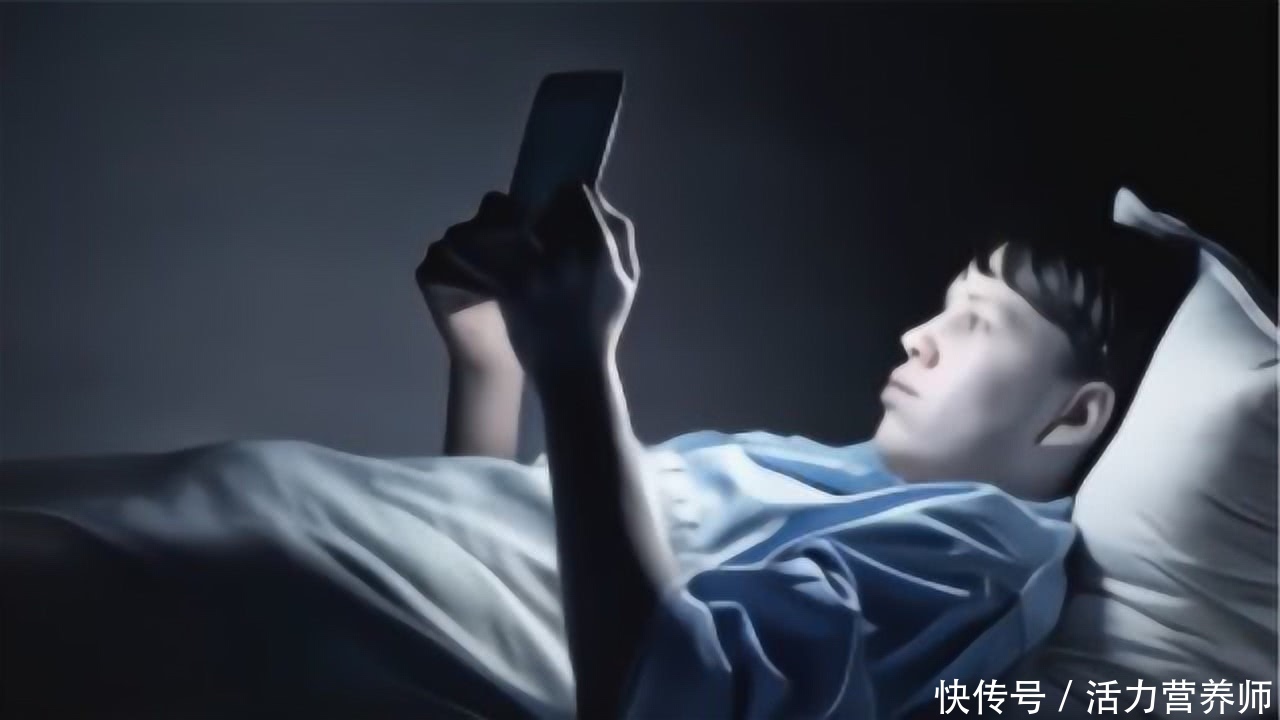 几点算是熬夜最佳睡眠时间是多少(11点睡算不算熬夜？最佳睡眠不是8个小时？有关睡眠的4个真相)