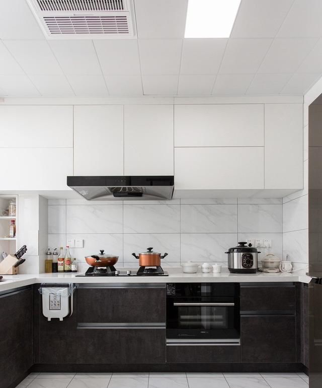  之家|三口之家的新房，轻奢风格精致优雅，室内简洁宽敞，住着非常舒适