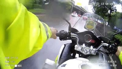  立交|只剩8分钟！发生在景渎立交下的这一幕！