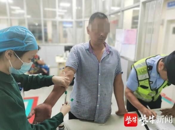  朋友|担心朋友酒驾被查，男子酒后驾驶摩托“探路”