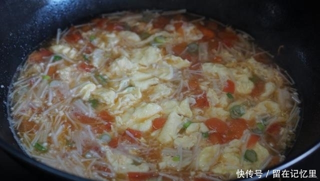 大热天|大热天,西红柿和它是绝配,每天一碗,清热解暑,精神过夏天