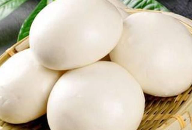  馒头|如何制作出＂又白又软＂的馒头？馒头店老板：教你3招！