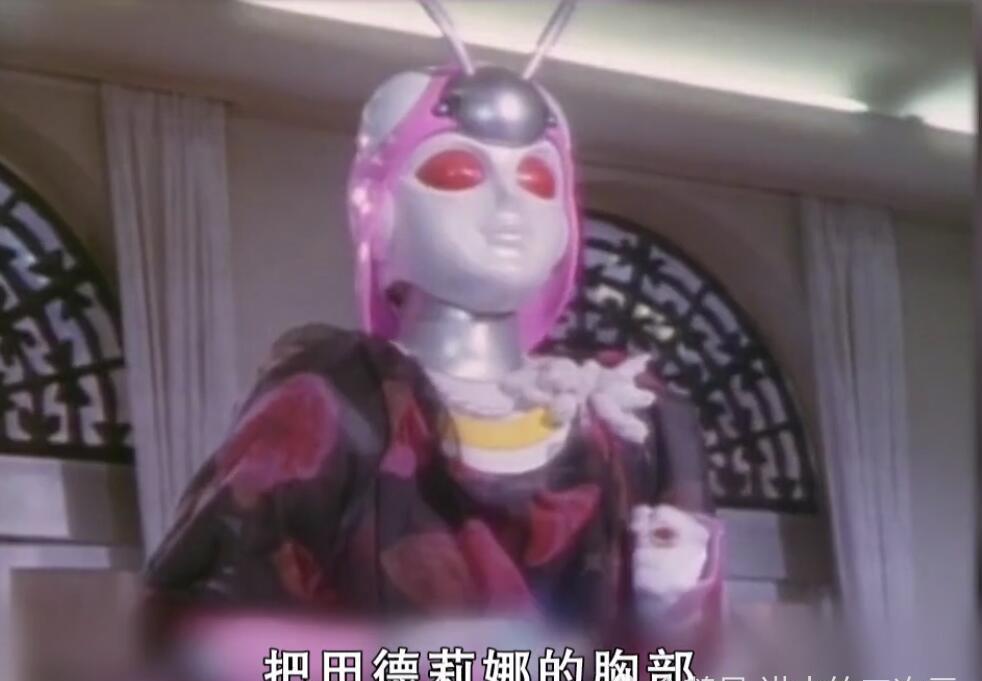 铁甲|铁甲小宝：最爱美的机器人，全民女神，却天天琢磨如何长胸？