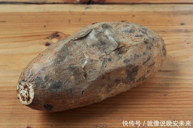 地瓜叶|红薯花样吃法，蒸煮炸炖都不如这样煎着吃，夹心流糖怎么都吃不够