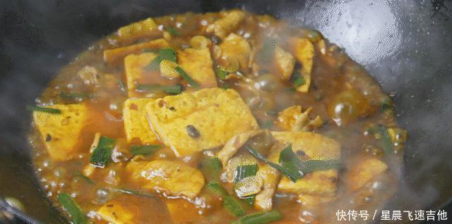 别光|豆腐别光炒着吃,教你家常好吃做法,我家一直这样做