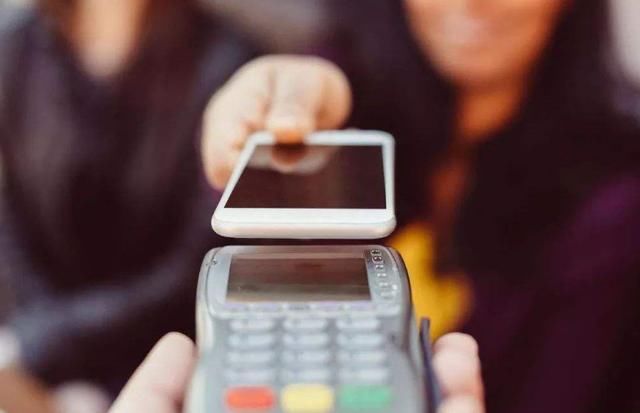 钱袋子|看好你的“钱袋子”,网友见面被盗刷4万!手机这两个功能一定得关