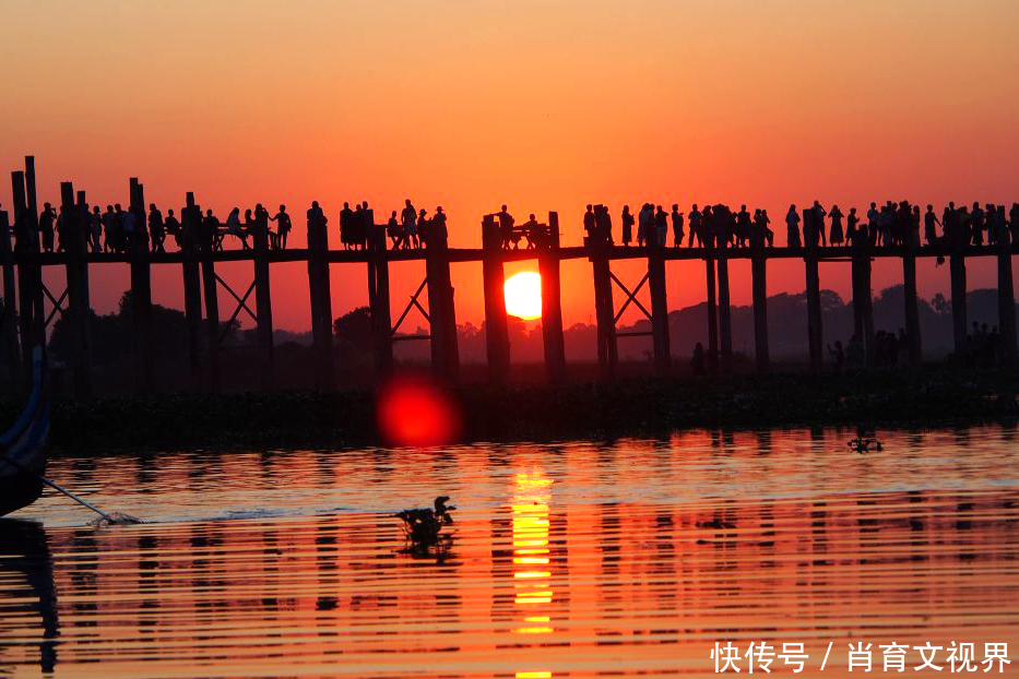 铁钉|缅甸乌本桥,世界十大日落美景之一,是世界上最长最古老的柚木桥,整座桥没有一颗铁钉