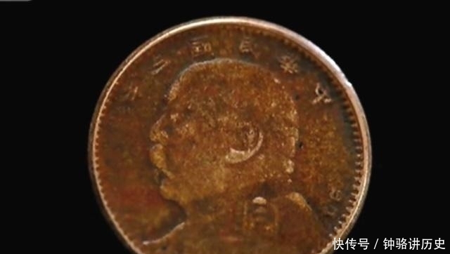  袁大头|男子10年前10万元换的袁大头，专家鉴定后，男子：我48年白活了