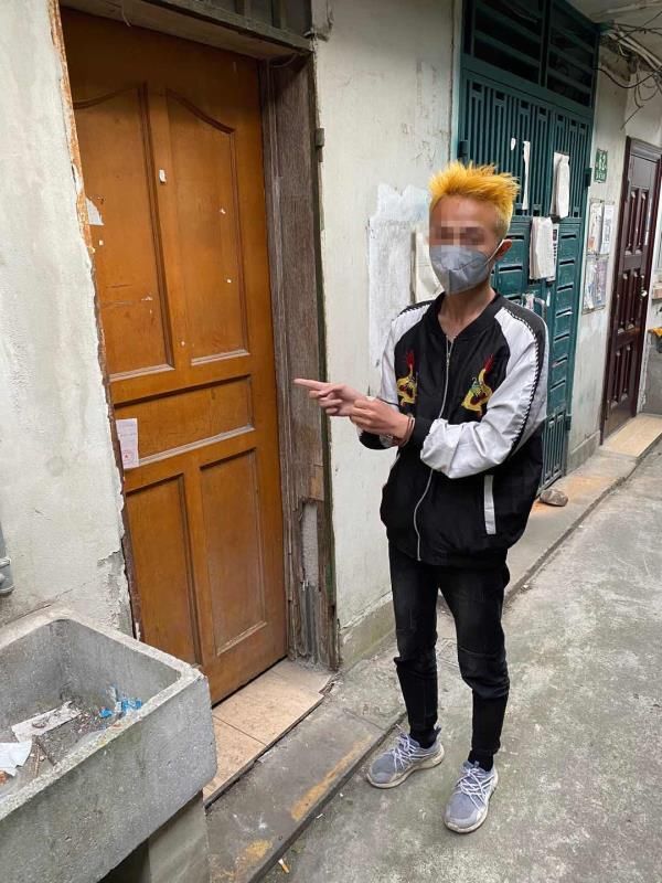  当场|假求职真盗窃？“Tony老师”被当场擒获