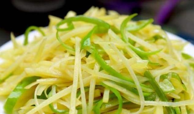  光盘|青椒和此物一起炒，比肉还好吃，上桌就光盘，软化血管，早食早好