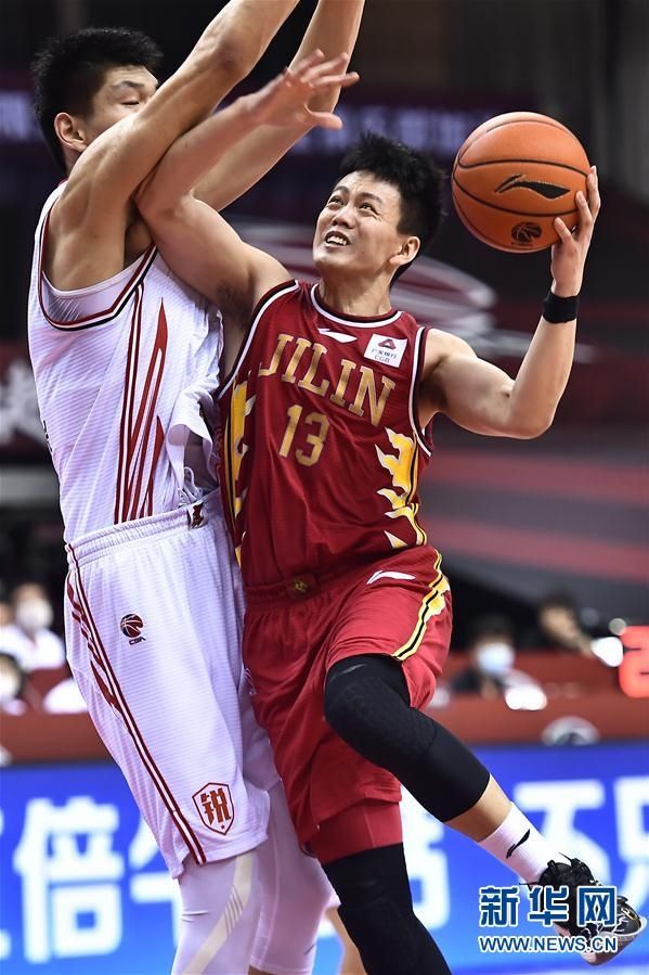 2020赛季中国男子篮球|CBA复赛第二阶段:吉林九台农商银行不敌青岛国信双星