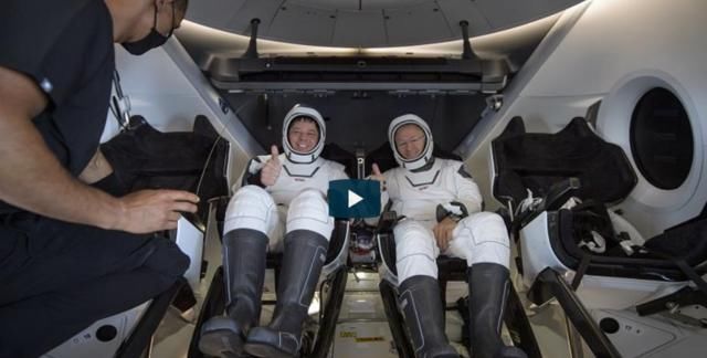  载人|SpaceX载人龙飞船返回地球，是马斯克对战波音的胜利，航天业商业化模式开启