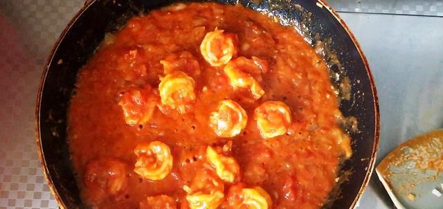  意大利|番茄虾仁意大利面，孩子想吃意大利面不用买，简单营养自己做