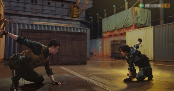  吴磊|《穿越火线》鹿晗和吴磊咸鱼翻身，导演功劳占一半，这三点太出色