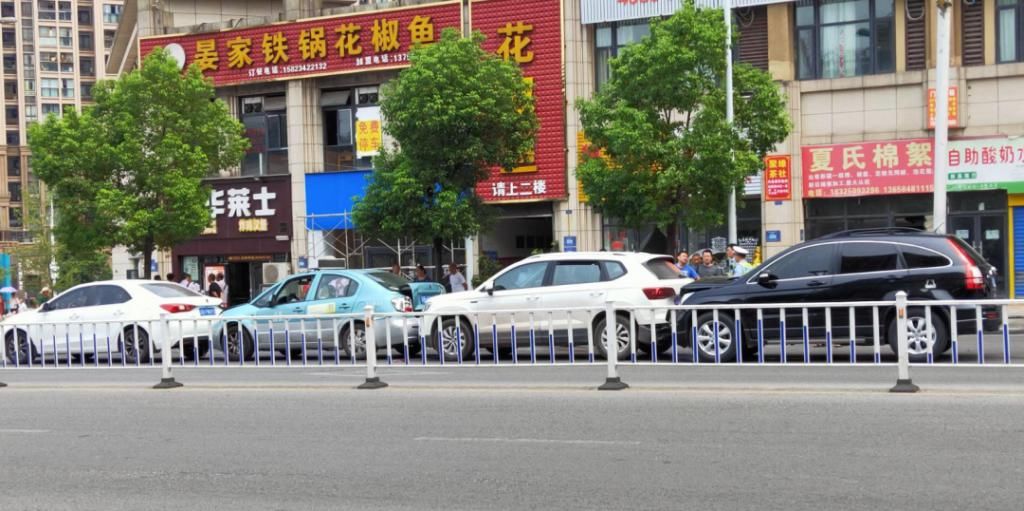  今早|今早，长寿这里发生4车追尾，速看！