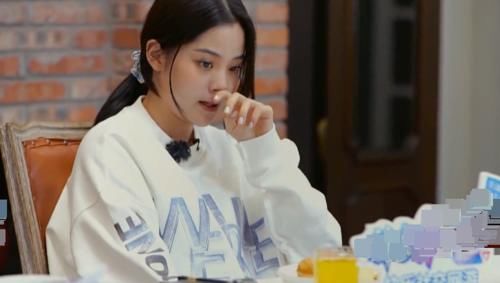  关系|陈立农深夜给欧阳娜娜打电话，引发热议，得知两人关系才知误会了