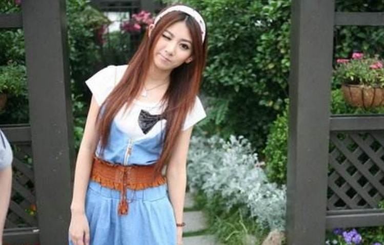  游戏|《非诚勿扰》最清纯的女嘉宾，因厕所门引起热议，代言游戏被封杀