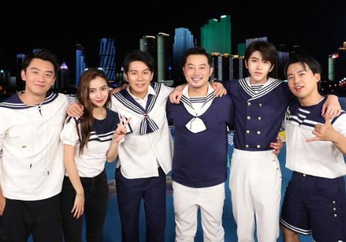 粉丝|《奔跑吧》杀青后蔡徐坤粉丝集体改名,看清新名字,当红爱豆都羡慕了