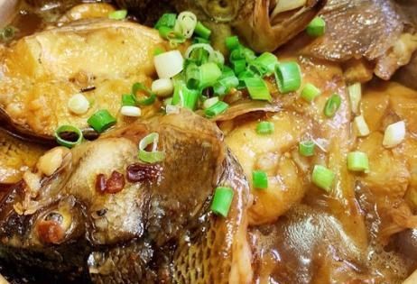 做法|今日中秋,鱼肉用这方法做一锅,比糖醋鱼好吃还下饭,特有面子