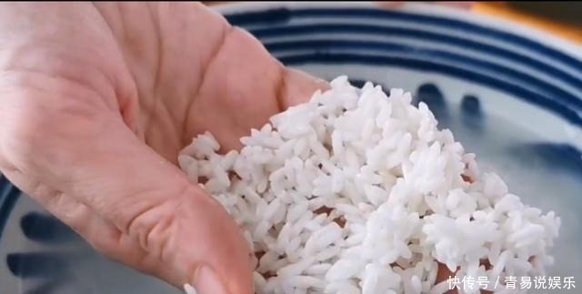 孩子|1碗大米,4个鸡蛋,不用蒸不用煮,筷子搅一搅,出锅孩子抢着吃