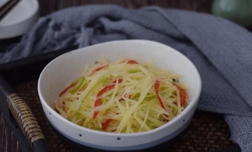  吃法|这才是夏天土豆的吃法，酸甜爽口，百吃不腻，大人小孩都爱