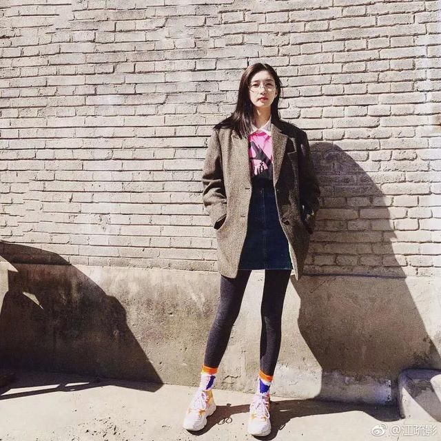  好看|H型身材的女生，要如何打扮，才能气质好看显腰细？