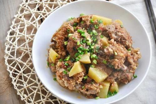  粉蒸排骨|入口即化的排骨？如此蒸排骨，香气扑鼻入口软糯