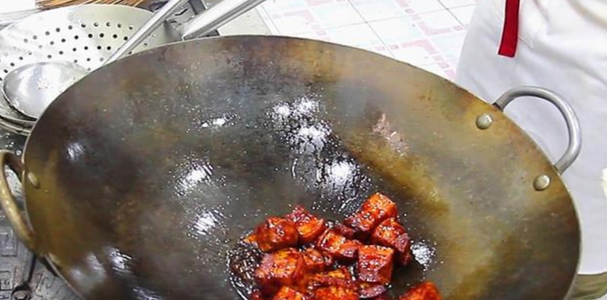 干净|做红烧肉,别急着下锅!大厨教你一招,肉质软糯不油腻,入口即化