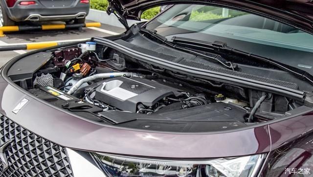  旋转|被品牌耽误的好车，魔毯悬挂+180度旋转迎宾车灯，DS7逼格超高