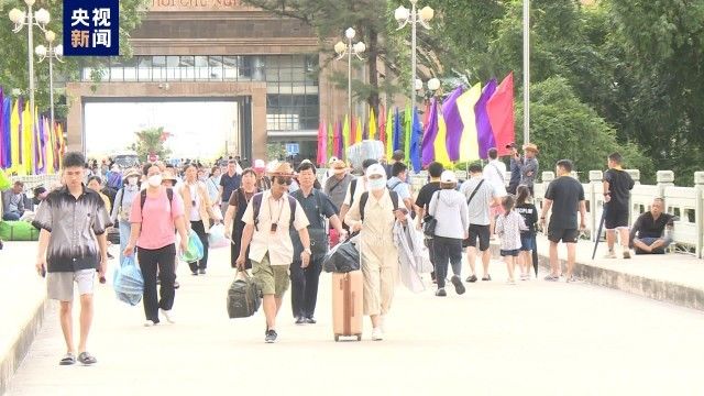 广西东兴口岸上半年出入境旅客逾150万人次