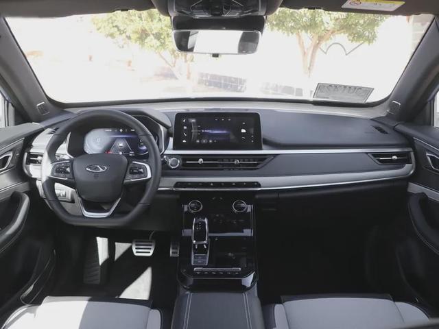  SUV|要买就买顶配！4款配置功能令豪车汗颜的国产SUV