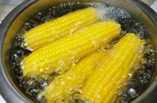 用途|水煮玉米“玉米水”留好了,3个用途,快回家试试