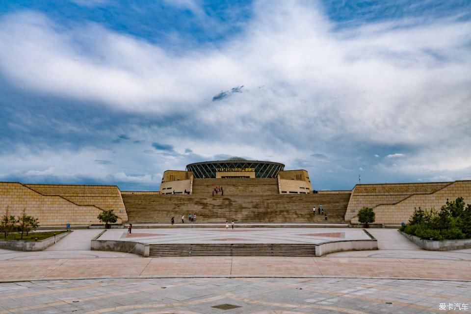 风雨雷电|贝子庙+中蒙边境+草原露营 乌珠穆沁 风雨雷电绿浪秘境行路书
