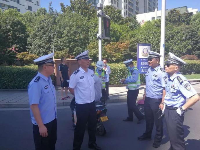  实拍|实拍！通告实施首日