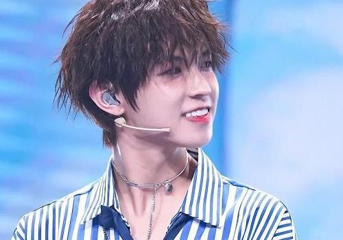  意料之中|少年之名微博粉丝：李希侃第2，胡文煊第3名，看到第一名，意料之中