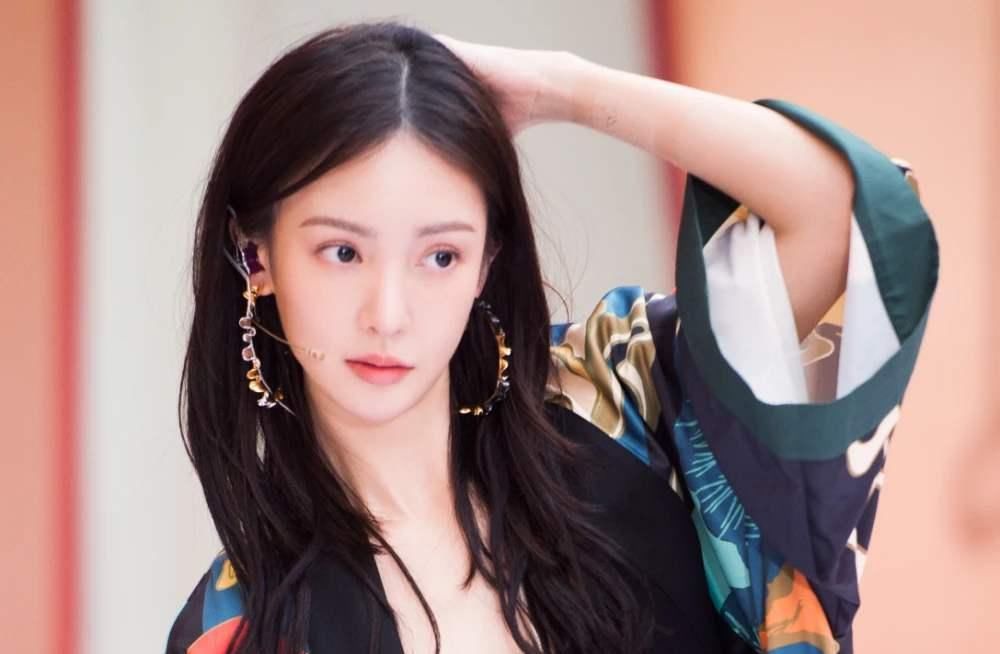  舞蹈|理想中《浪姐》7人团是这样的，张含韵、万茜都留下，你觉得呢？