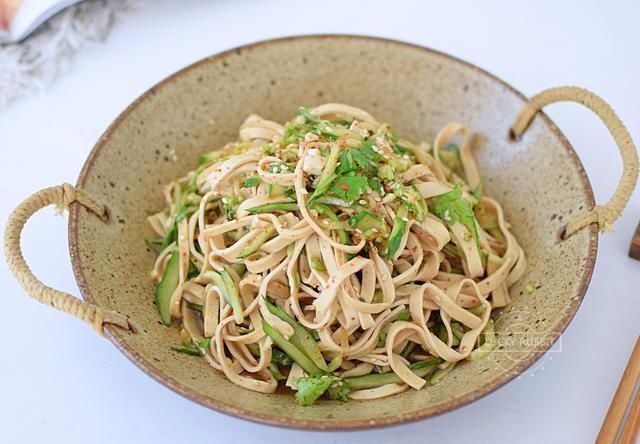  伏天|伏天试试这道凉拌菜，清凉酸爽