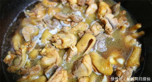 南瓜炖小鸡|鸡肉和它是绝配，可惜很多人没吃过，2元一斤，现在吃正当时