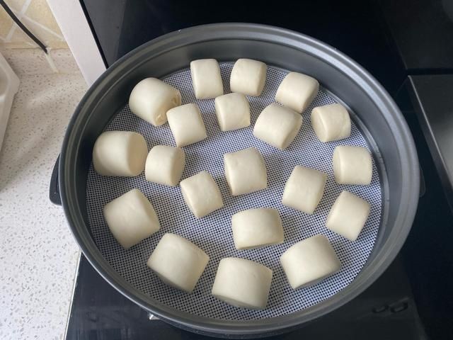  加点|做刀切馒头的时候的加点它，馒头细腻又松软，百分百一次成功