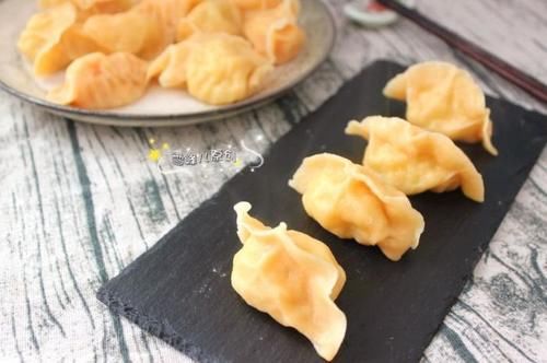  饺子|这馅饺子鲜美多汁，多做这一步好包不出汤，出锅连吃30个，太香了